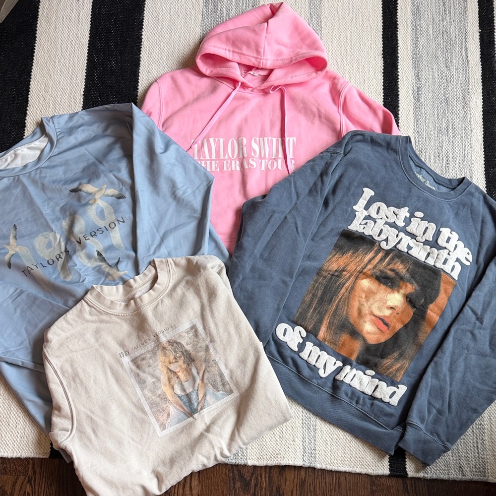 Taylor Swift Concert & Album Sweatshirts - 1 ea